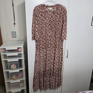 Like New Cactus + Pearl Burgundy Floral Dress